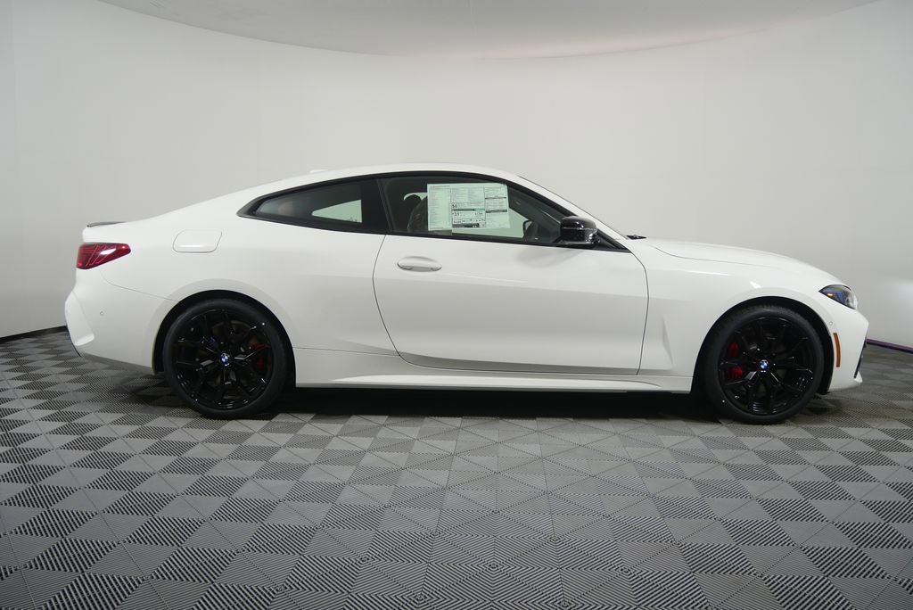 New 2026 BMW 430i Coupe w/ M Sport Package RWD image 2