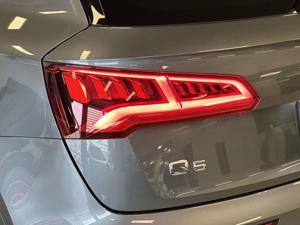 Used 2018 Audi Q5 2.0T Premium Plus AWD/4WD image 13