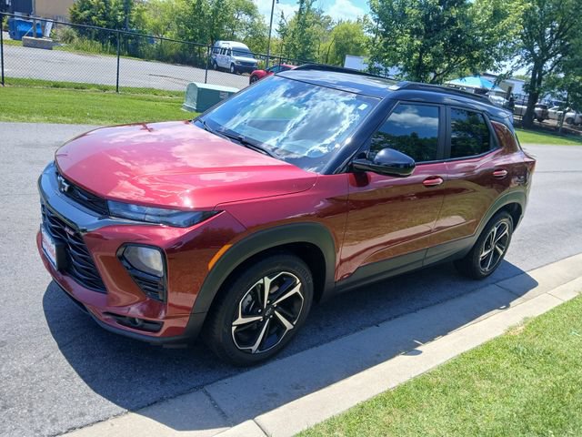 Used 2022 Chevrolet TrailBlazer RS w/ Sun and Liftgate Package AWD/4WD image 6