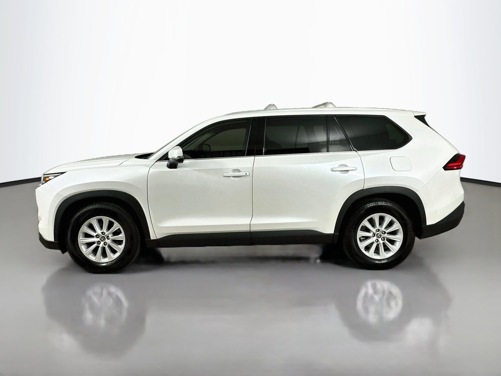 Used 2024 Toyota Grand Highlander AWD Hybrid image 8