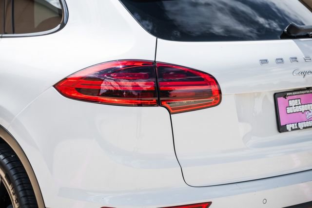 Used 2015 Porsche Cayenne S AWD/4WD image 45