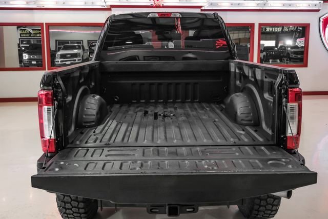 Used 2017 Ford F250 XLT AWD/4WD image 7