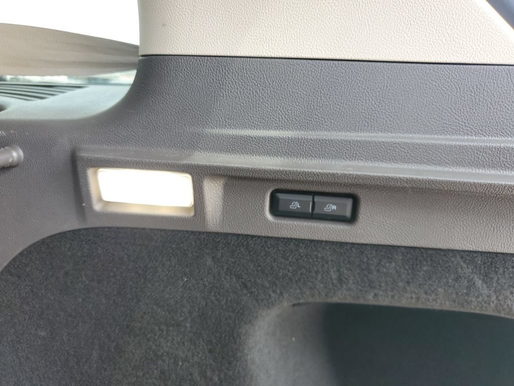 Used 2022 Lincoln Corsair FWD w/ Equipment Group 101A image 28