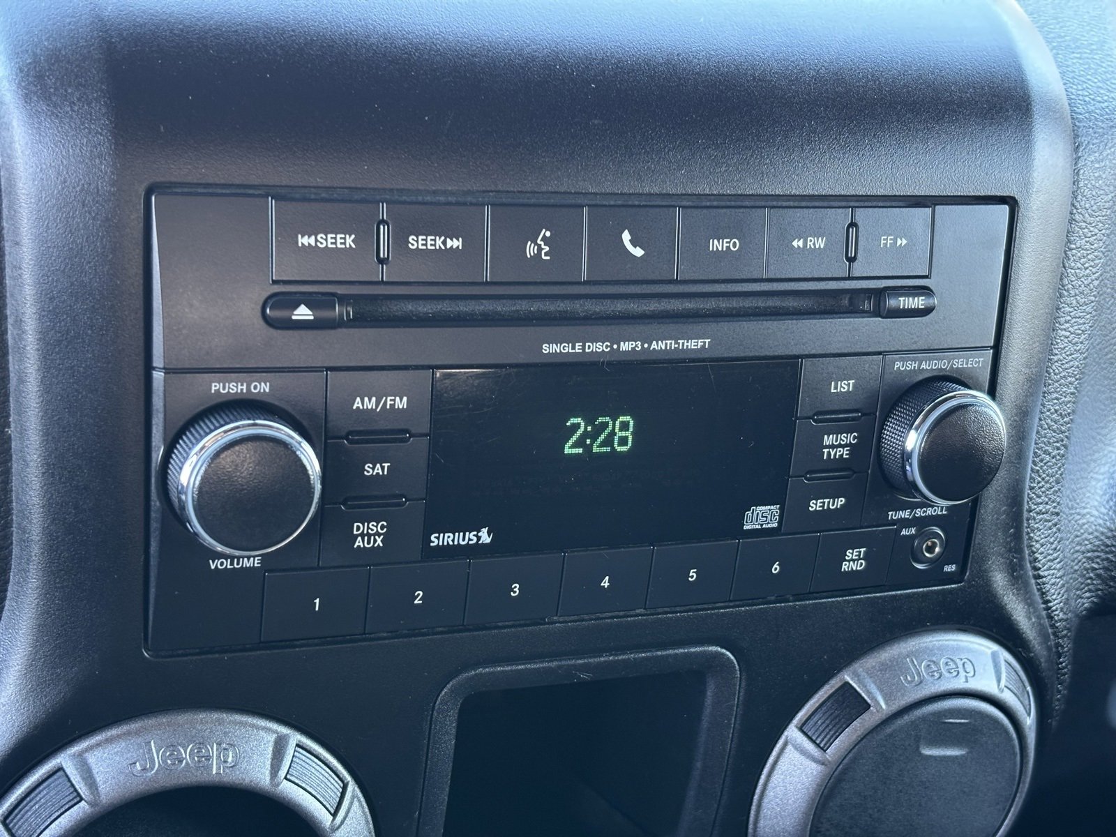 Used 2015 Jeep Wrangler Sport image 5