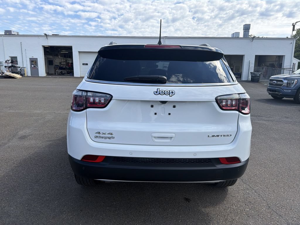 Used 2023 Jeep Compass Limited AWD/4WD image 4