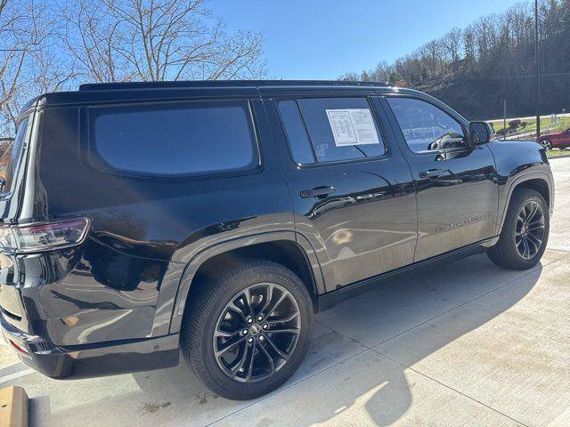 Used 2022 Jeep Grand Wagoneer Series II AWD/4WD image 6