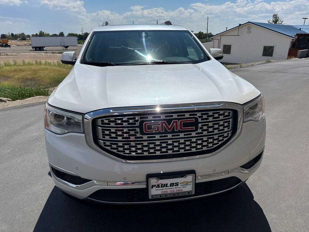 Used 2019 GMC Acadia Denali w/ Technology Package AWD/4WD image 2