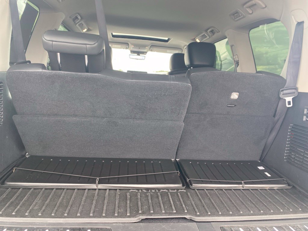 Used 2024 Nissan Armada Platinum w/ Captain's Chairs Package RWD image 37