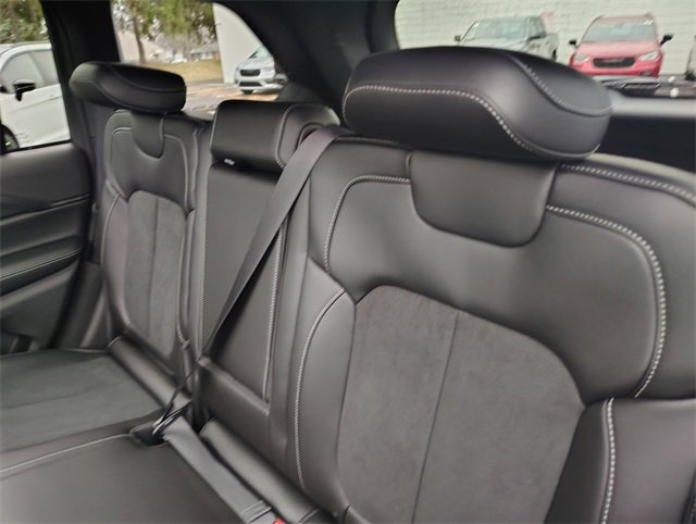 New 2025 Jeep Grand Cherokee 4WD image 30