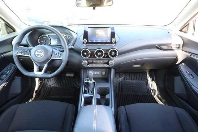 Certified 2025 Nissan Sentra SV FWD image 22
