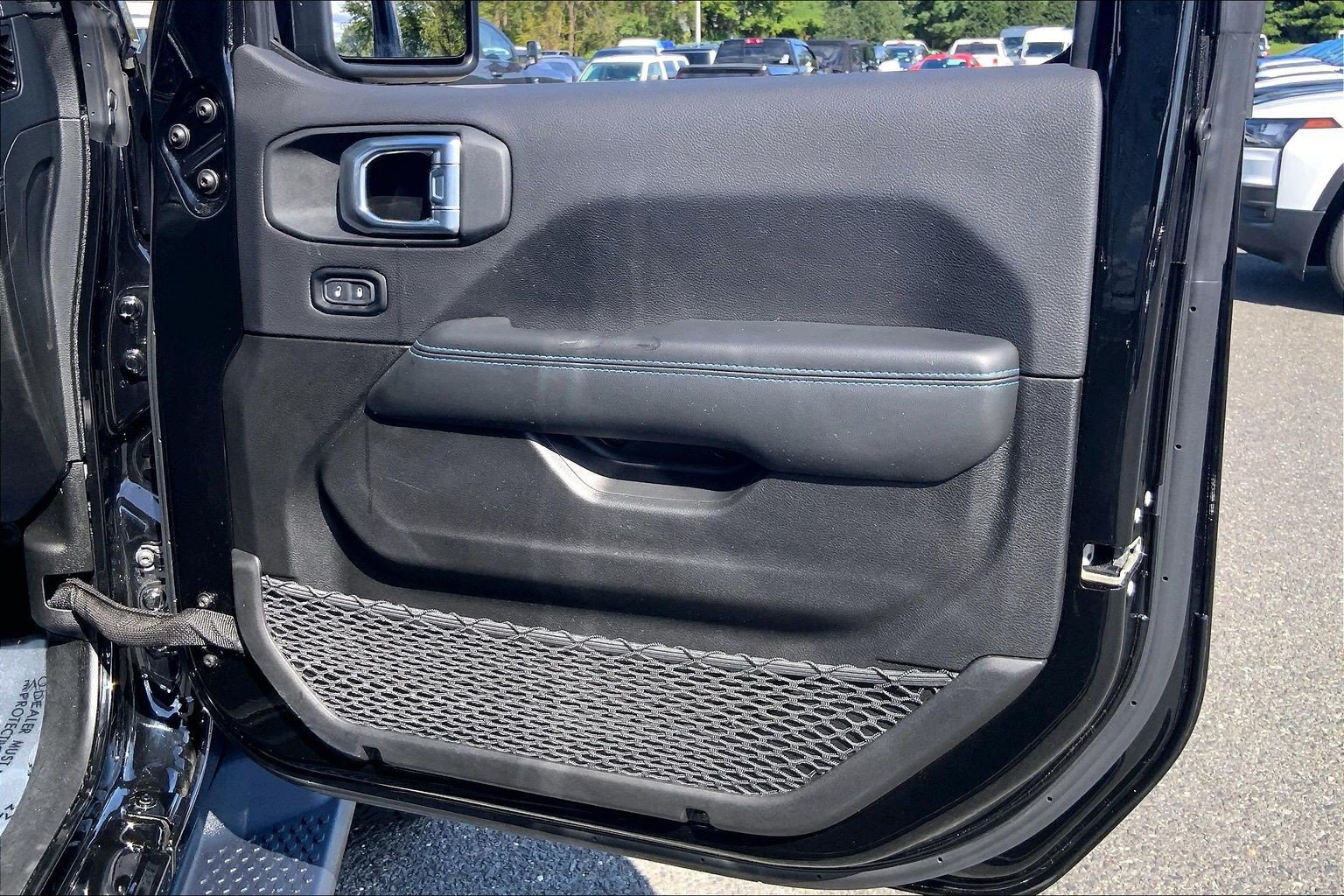 Used 2024 Jeep Wrangler High Altitude AWD/4WD image 22