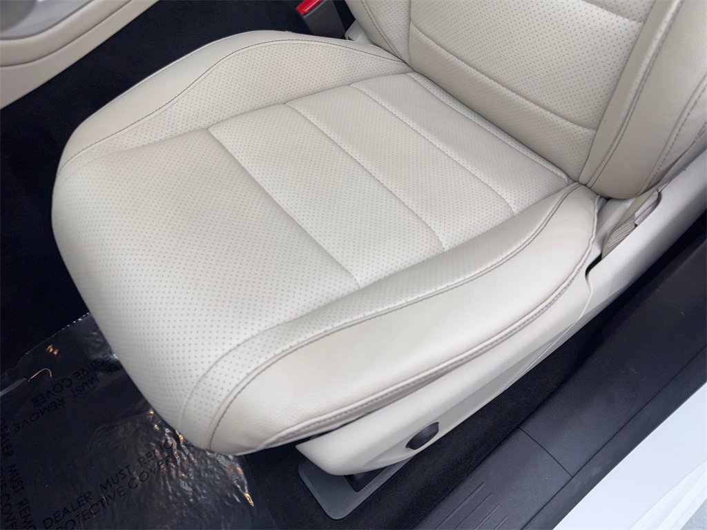 Used 2022 Mercedes-Benz GLE 350 w/ AMG Line Exterior image 27