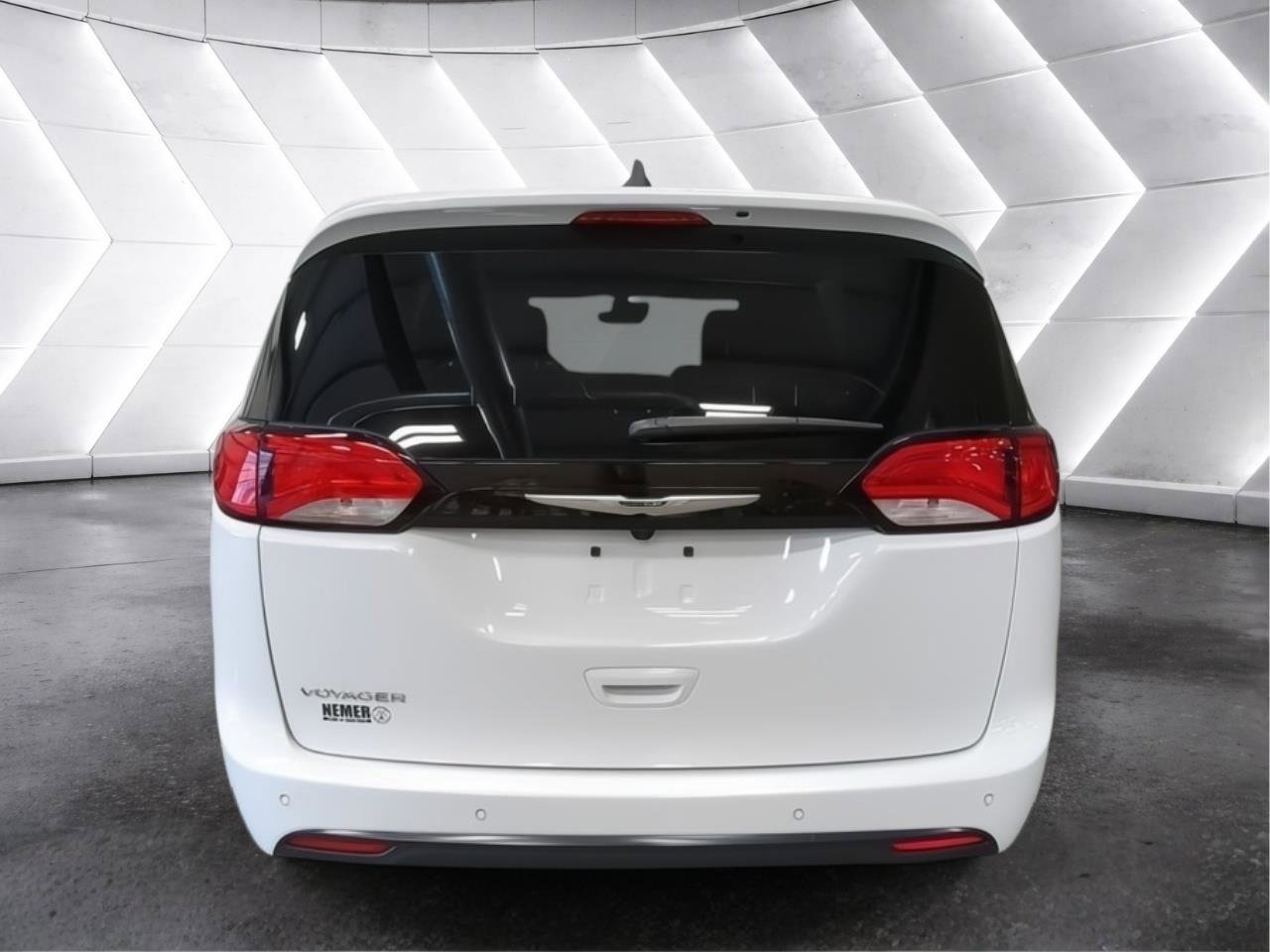 New 2026 Chrysler Voyager LX FWD image 5