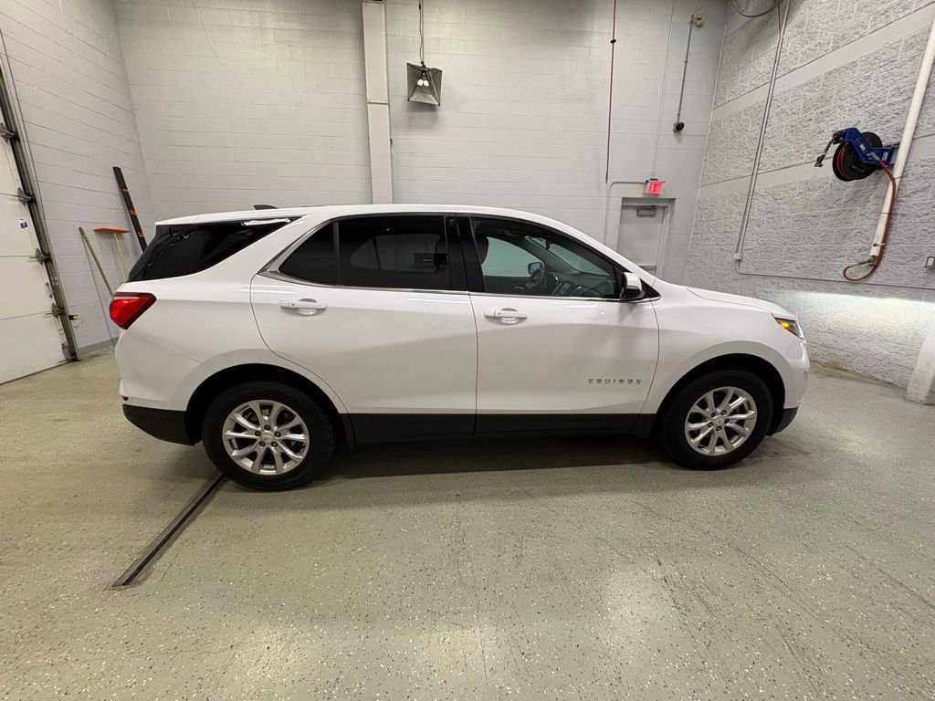 Used 2018 Chevrolet Equinox LT image 3