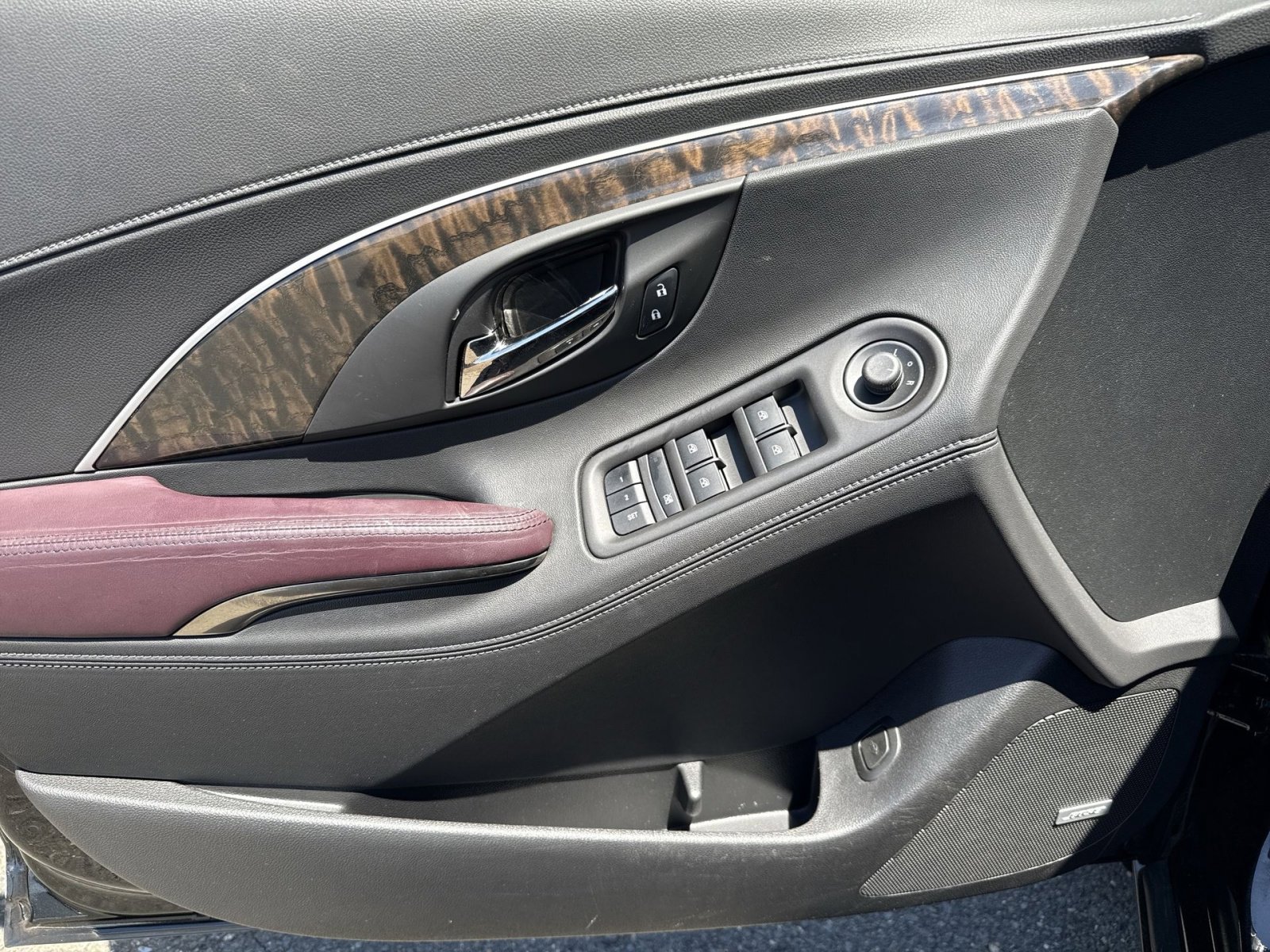 Used 2016 Buick LaCrosse Premium w/ Ultra Luxury Package AWD/4WD image 15