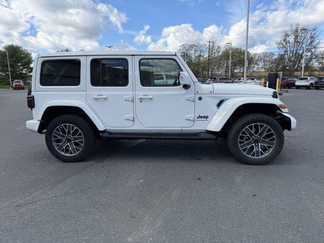 Used 2024 Jeep Wrangler High Altitude image 16
