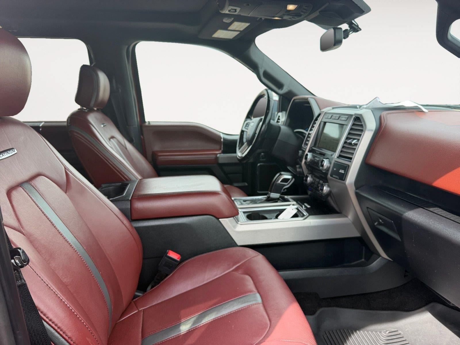 Used 2018 Ford F150 Platinum w/ Equipment Group 701A Luxury AWD/4WD image 15