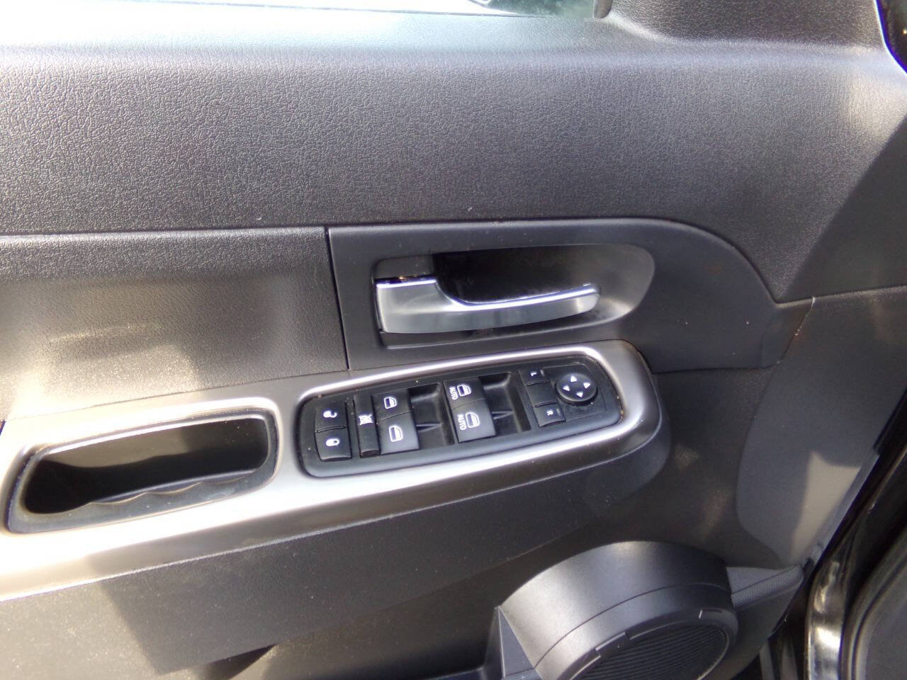 Used 2012 Jeep Liberty Limited Jet w/ Comfort/Convenience Group AWD/4WD image 31
