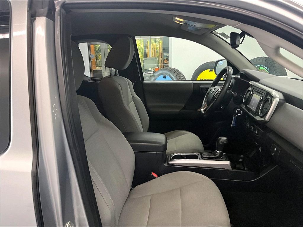 Used 2018 Toyota Tacoma SR5 image 11