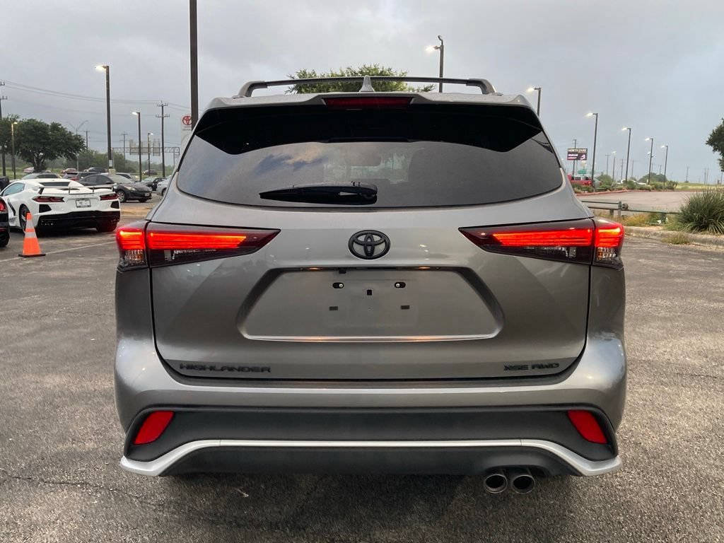 Certified 2026 Toyota Highlander XSE AWD/4WD image 6