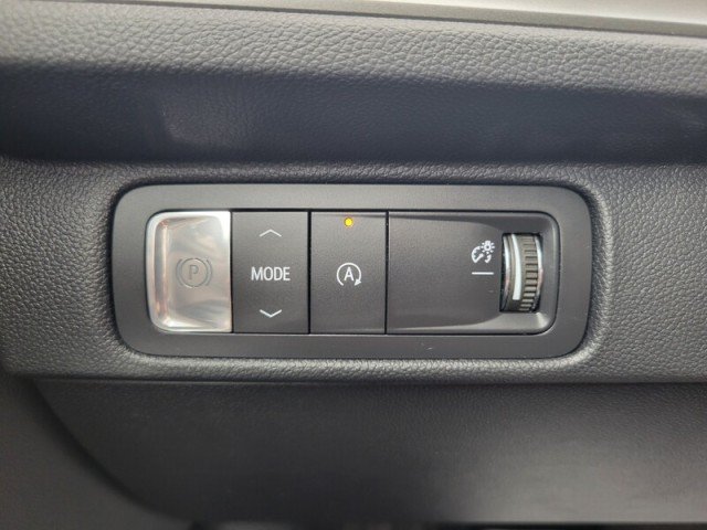 Used 2025 Chevrolet Traverse LT w/ Driver Confidence Package FWD image 20