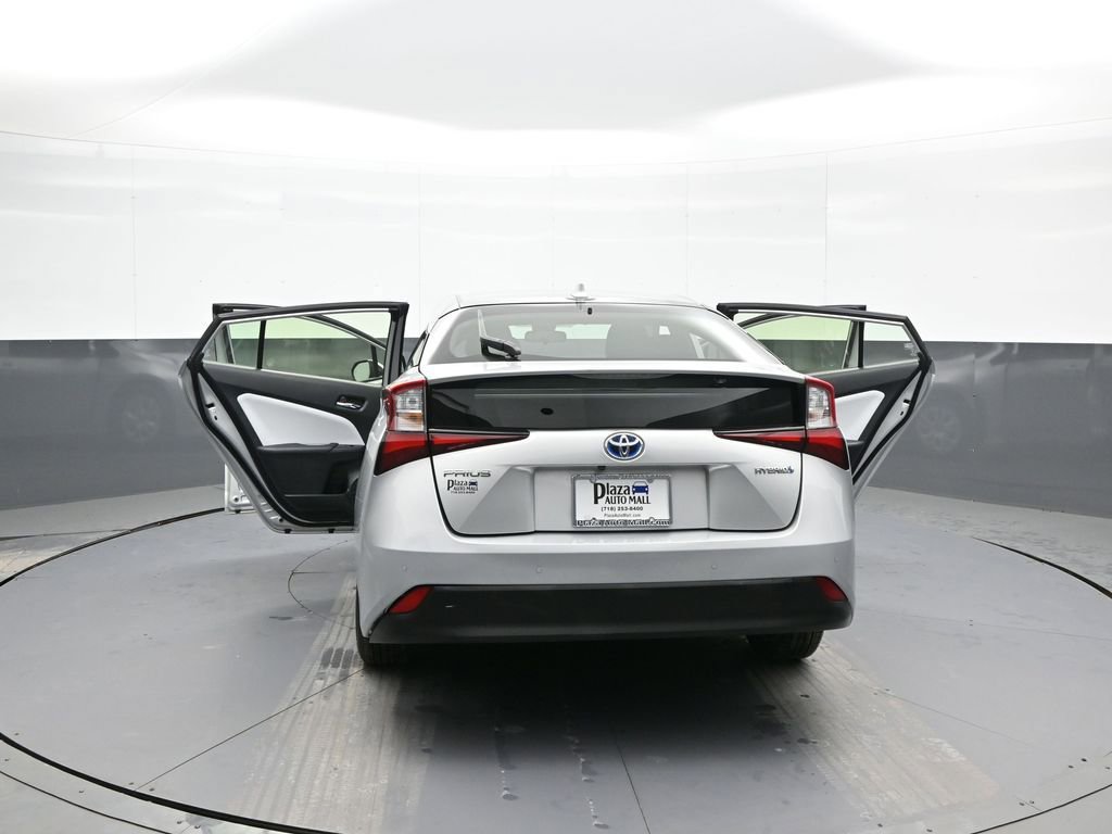 Certified 2022 Toyota Prius LE image 45