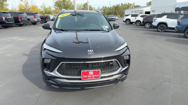 Certified 2024 Buick Encore GX Sport Touring AWD/4WD image 3