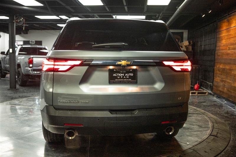 Used 2023 Chevrolet Traverse LT image 6