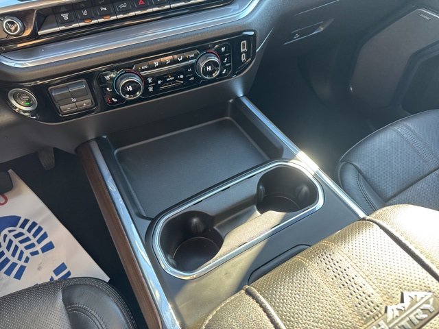 Used 2024 Chevrolet Silverado 3500 High Country w/ High Country Premium Package image 25