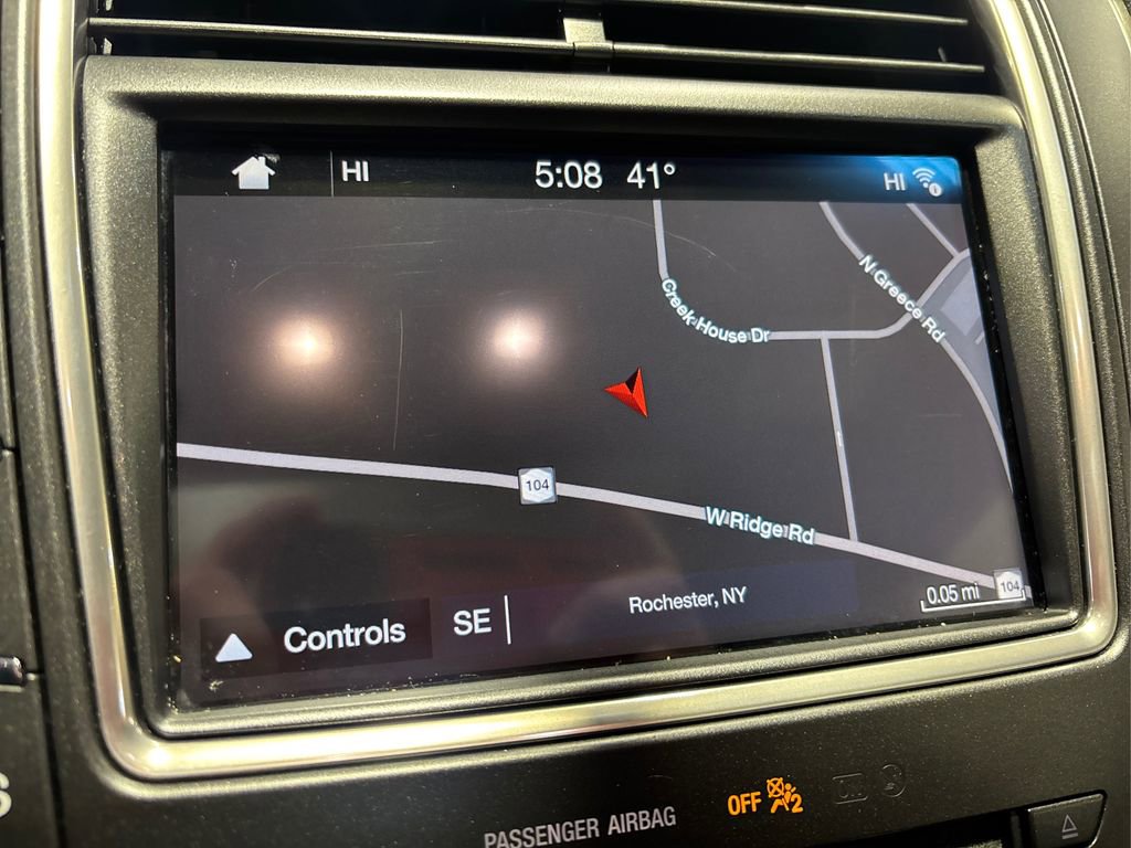 Used 2017 Lincoln MKX Reserve image 29