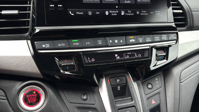 Used 2025 Honda Odyssey EX-L image 31