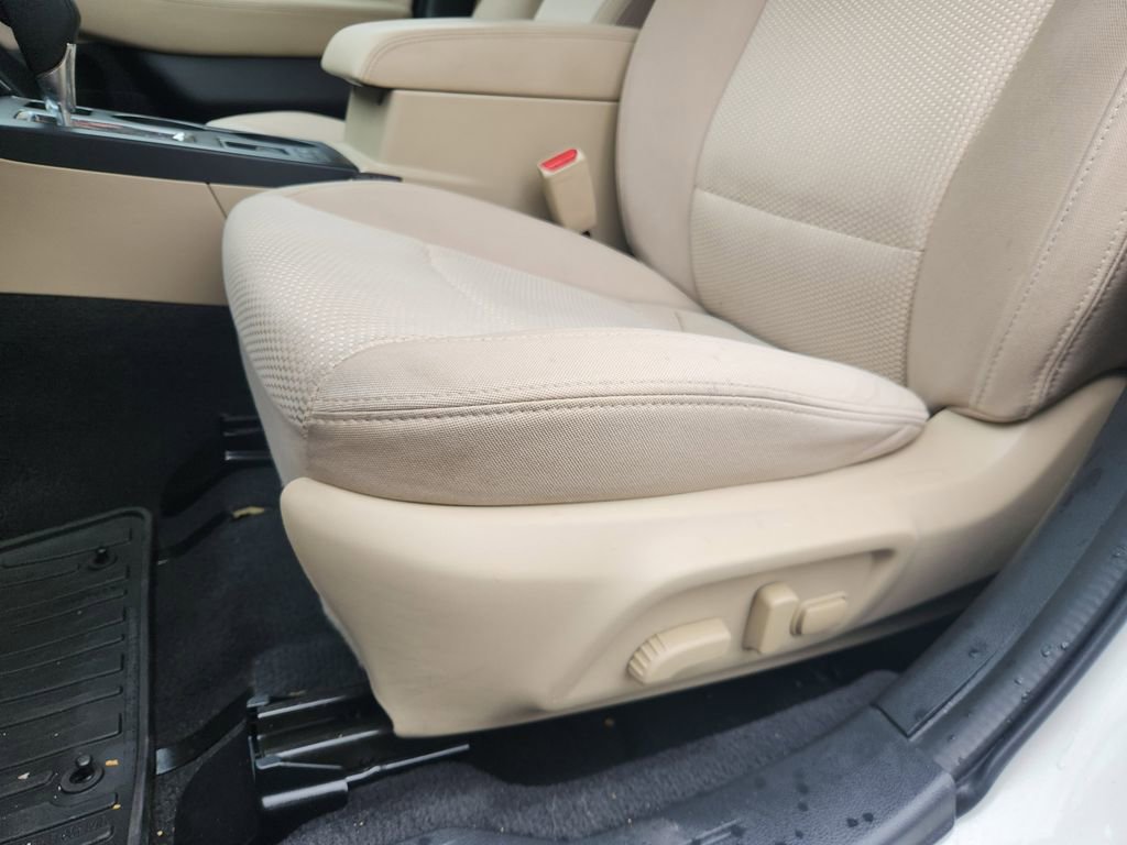Used 2017 Subaru Outback 2.5i Premium AWD/4WD image 15