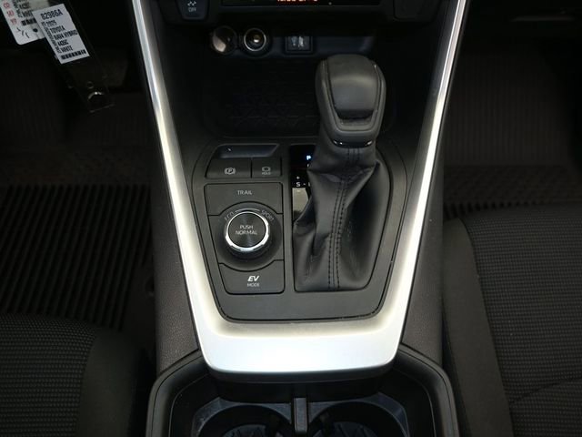 Used 2025 Toyota RAV4 LE image 10