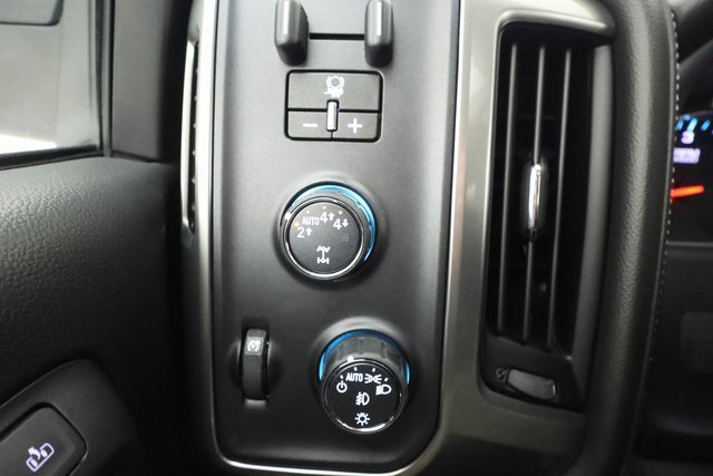 Used 2018 Chevrolet Silverado 1500 LTZ w/ Sport Package image 21