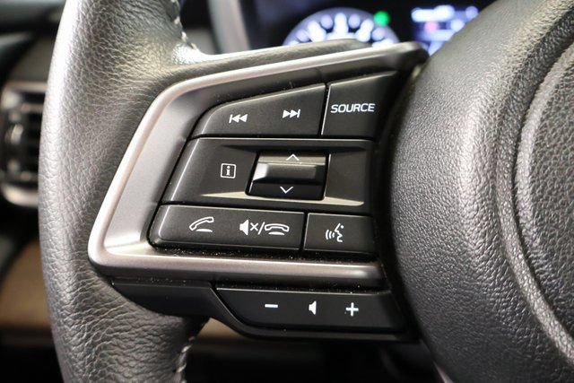 Certified 2025 Subaru Outback Limited AWD/4WD image 27