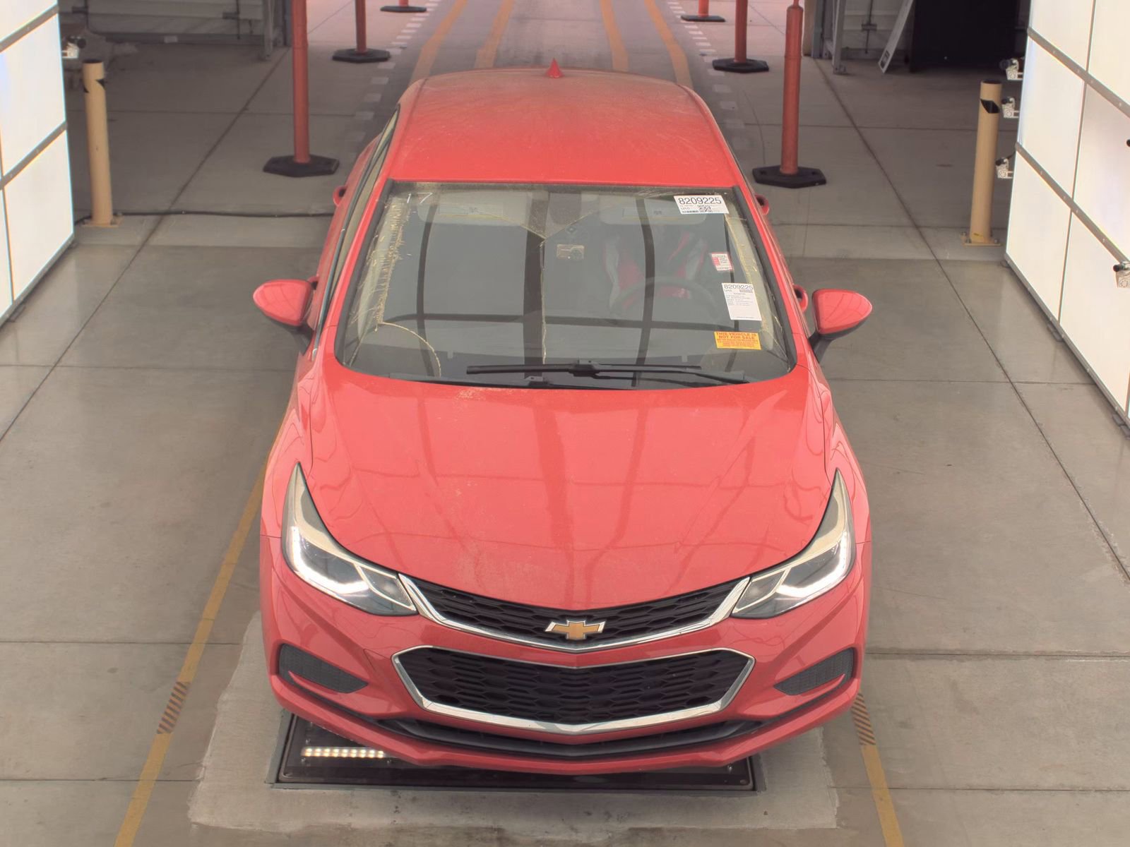 Used 2018 Chevrolet Cruze LT w/ Convenience Package image 2