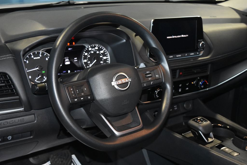 Certified 2025 Nissan Rogue S image 2