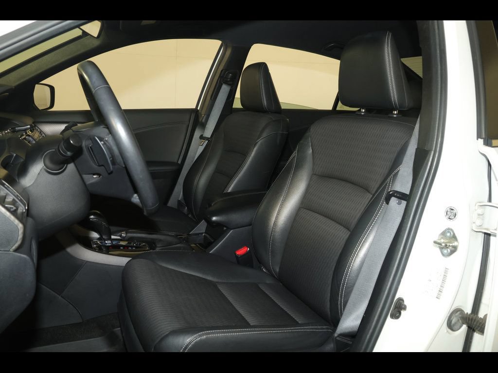 Used 2016 Honda Accord Sport image 5