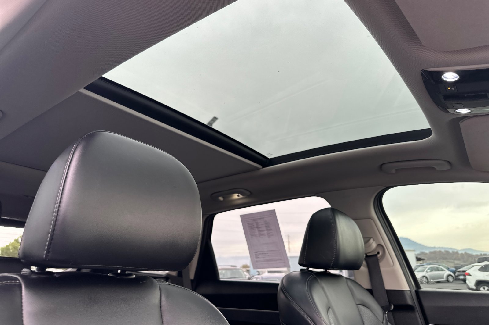 Used 2021 Kia Sorento S w/ Panoramic Sunroof Package image 19