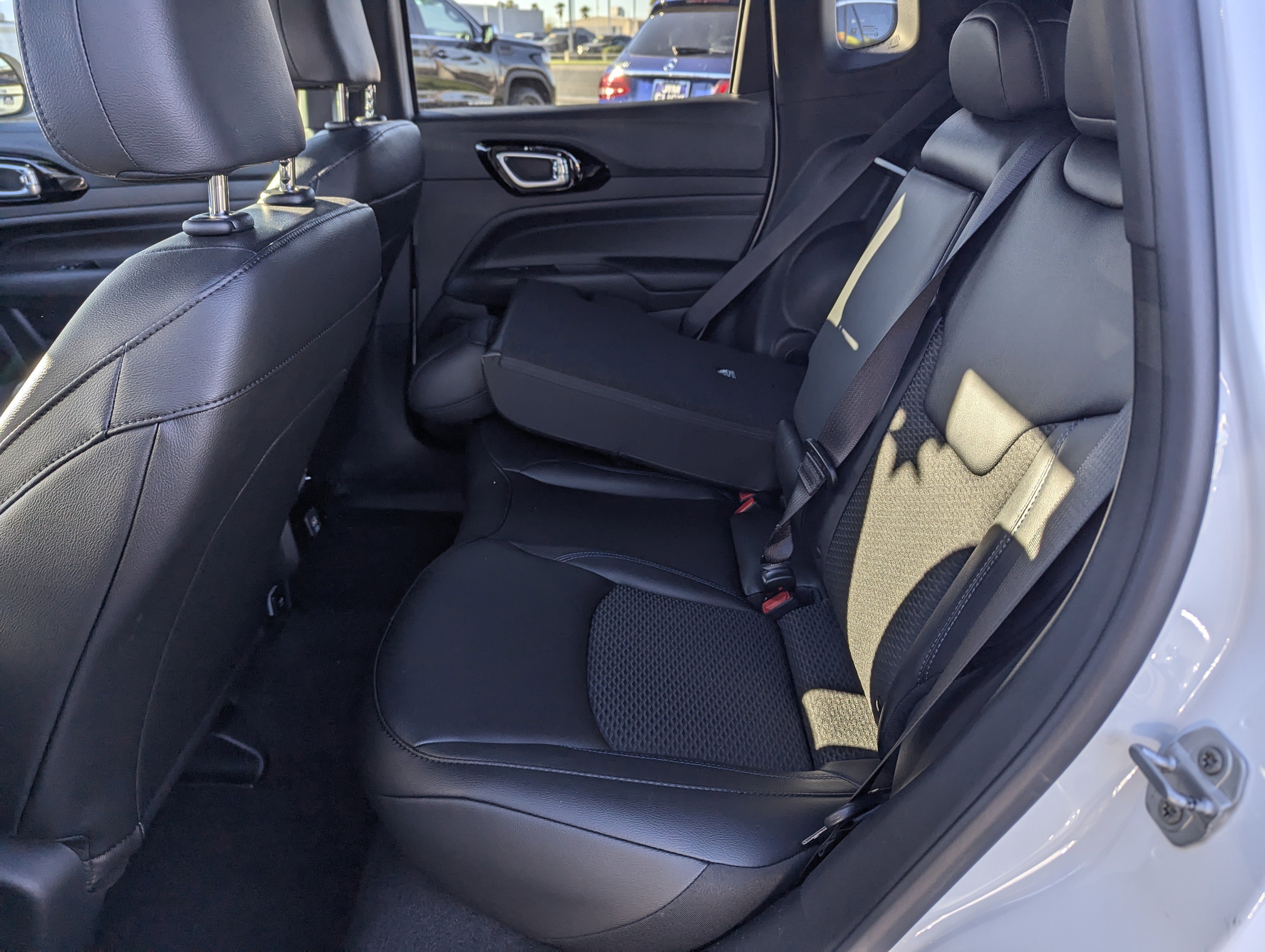 New 2026 Jeep Compass Latitude image 8