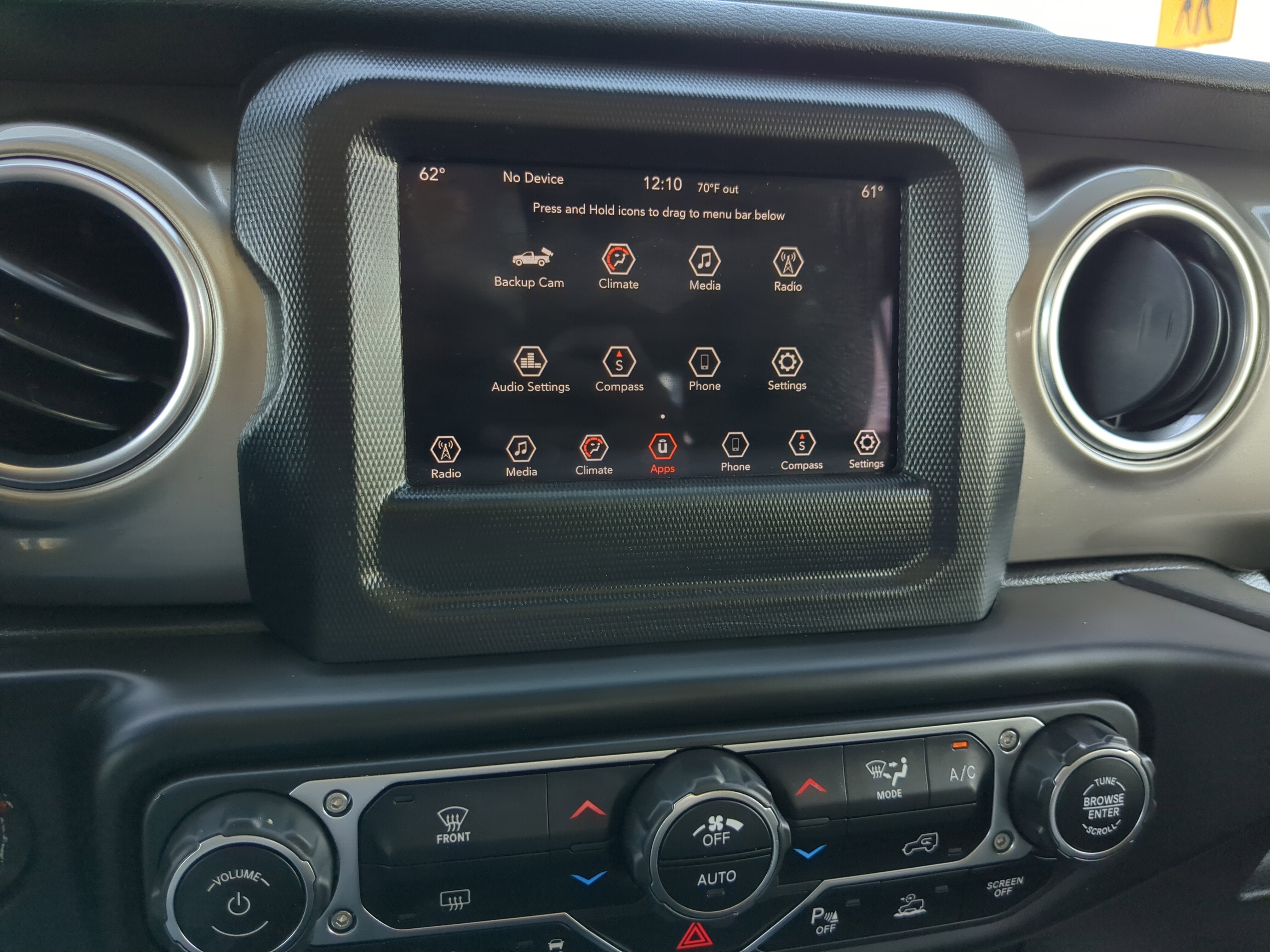 Used 2020 Jeep Gladiator Overland w/ Safety Group image 23