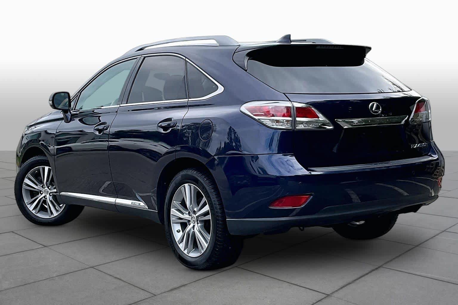 Used 2015 Lexus RX 450h AWD image 11