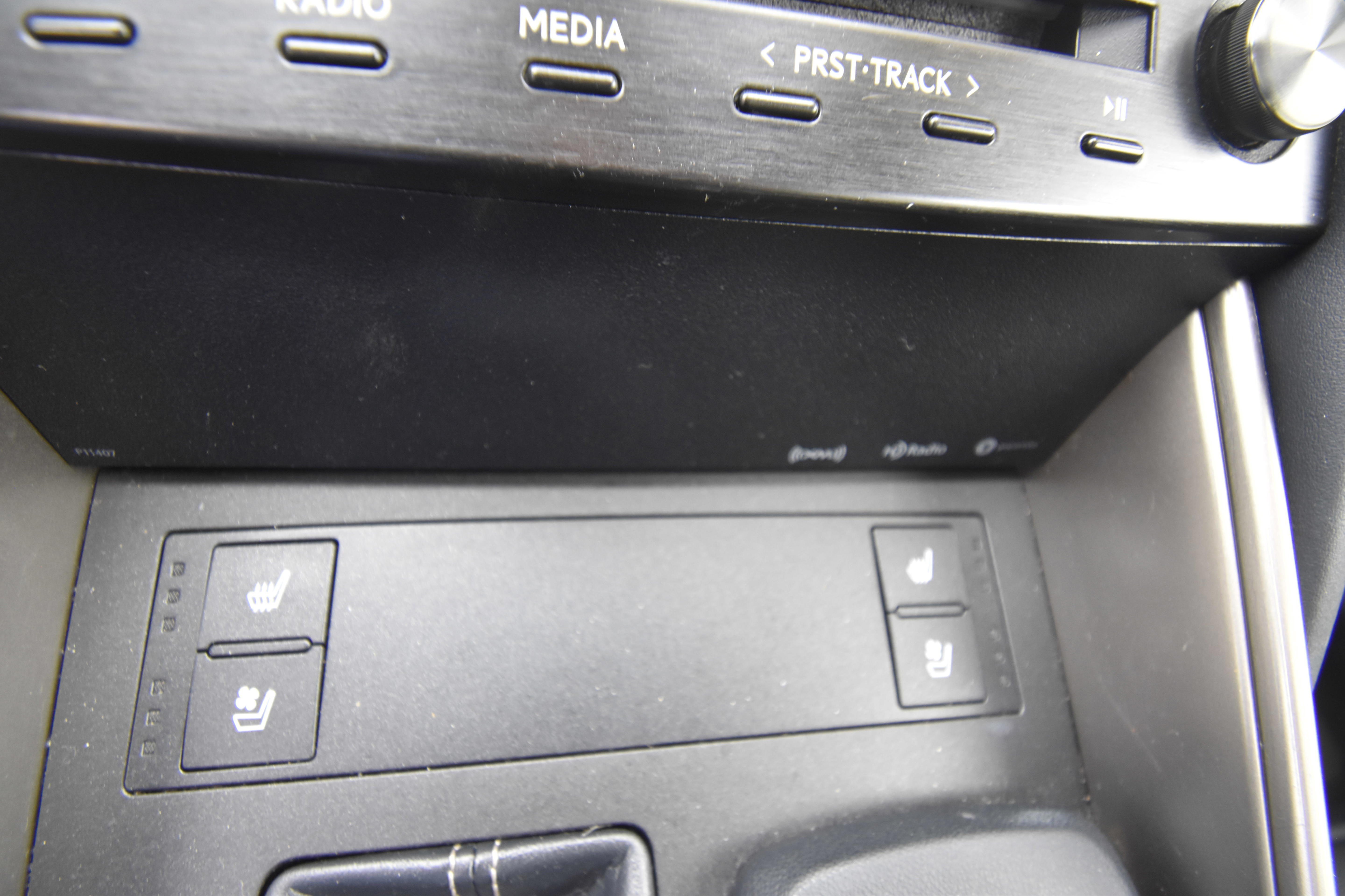 Used 2017 Lexus IS 200t F Sport w/ F Sport Package RWD image 13