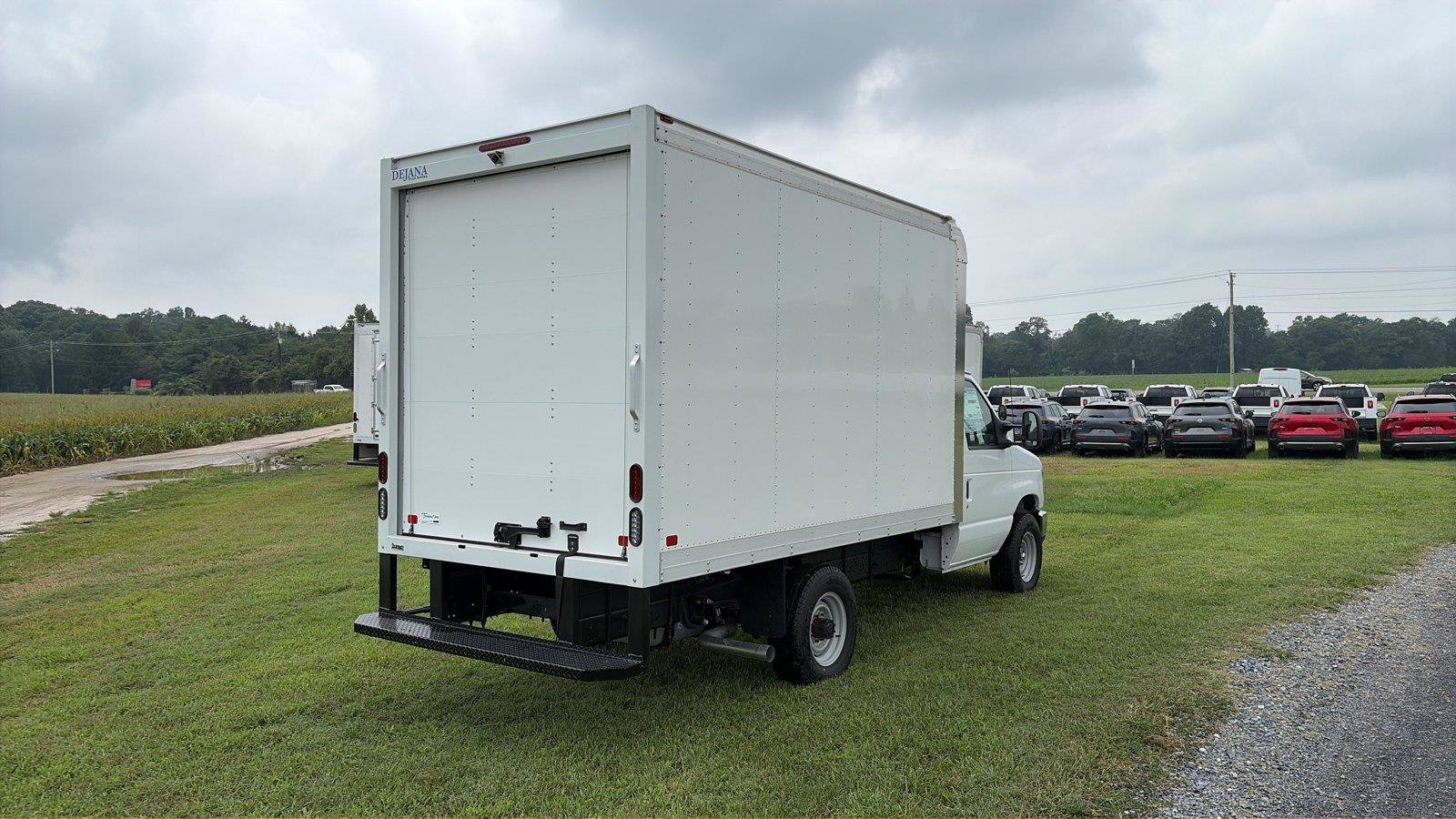 New 2027 Ford E-350 and Econoline 350 Super Duty w/ Power Equipment Group RWD image 5