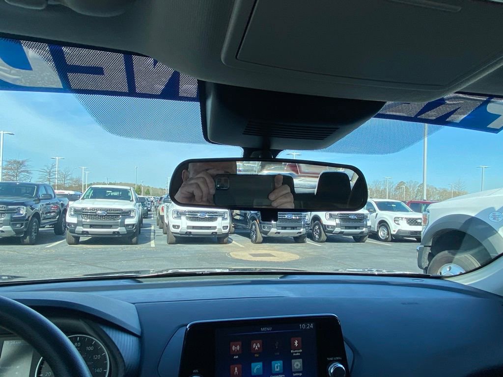 Used 2024 Nissan Sentra S image 19