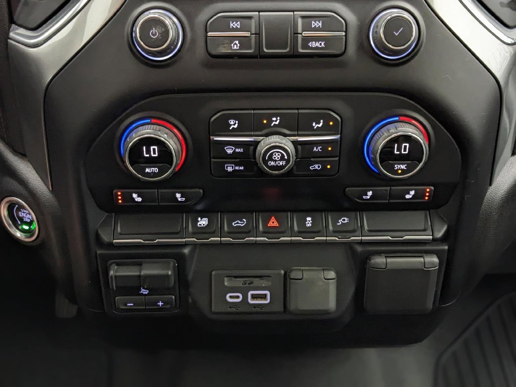 Used 2022 Chevrolet Silverado 2500 LTZ AWD/4WD image 37