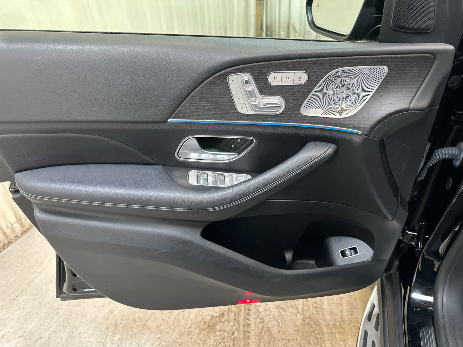 Used 2021 Mercedes-Benz GLE 350 4MATIC image 24