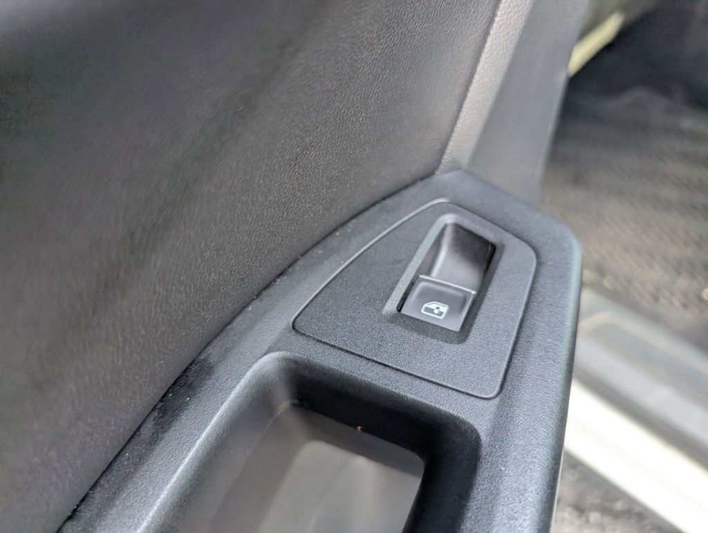 Used 2018 Volkswagen Atlas SE image 11