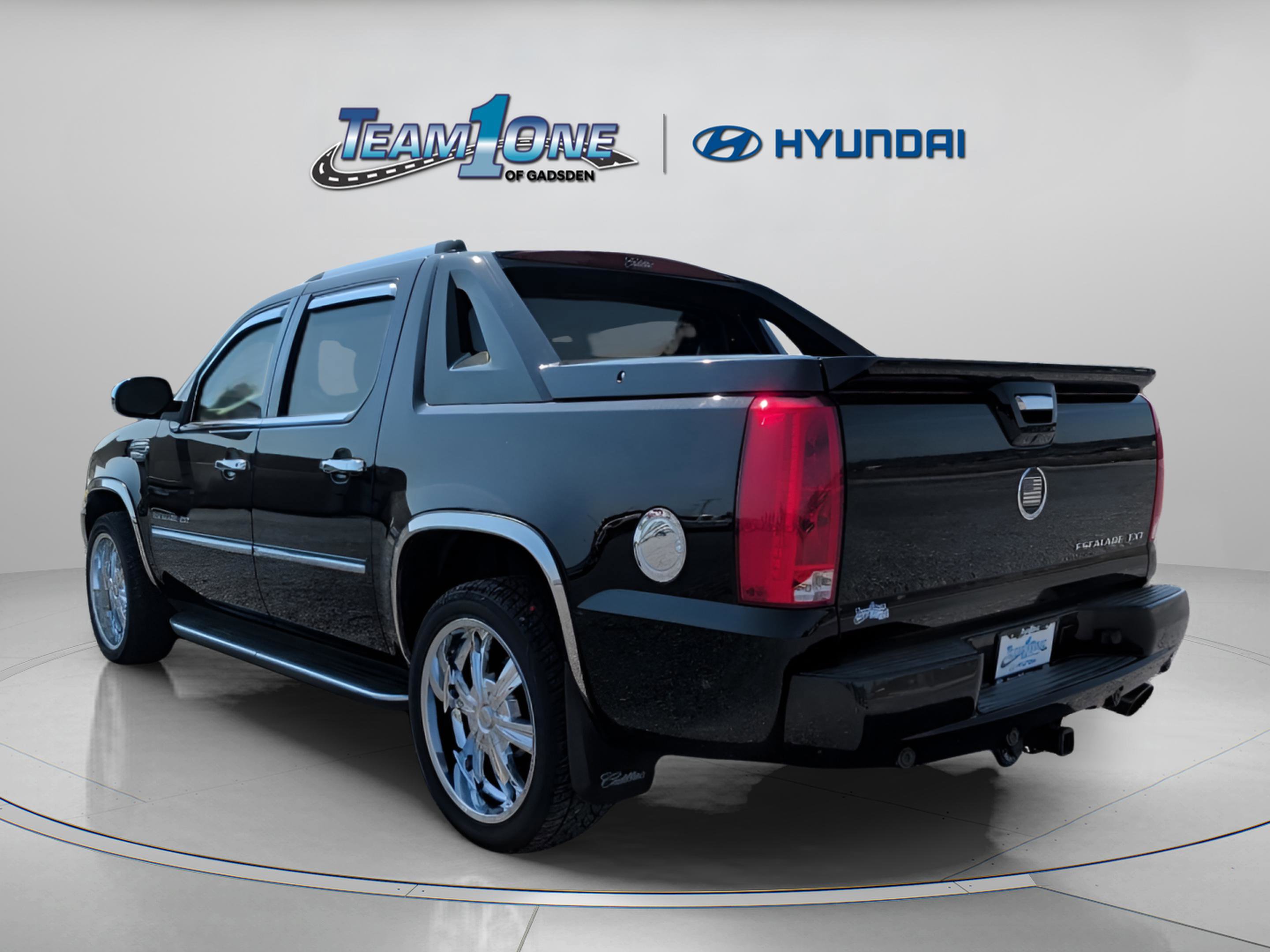 Used 2008 Cadillac Escalade EXT Base image 6