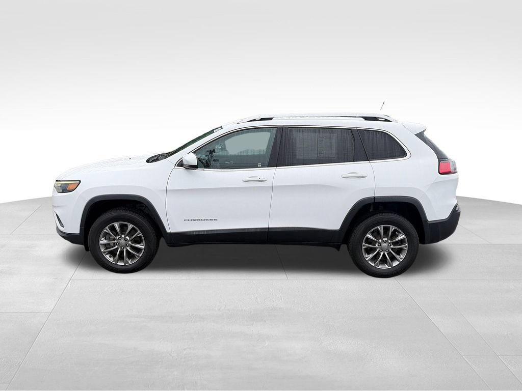 Used 2019 Jeep Cherokee Latitude Plus AWD/4WD image 3